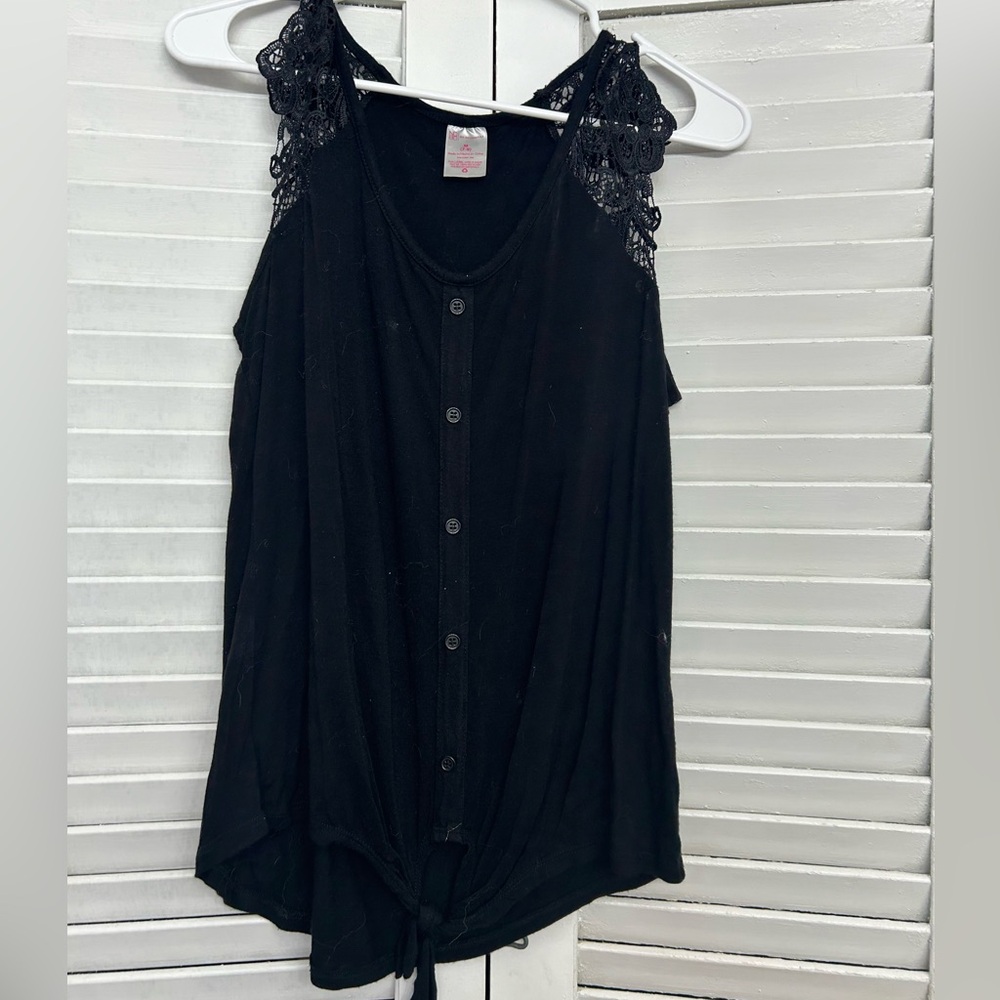 Black shirt